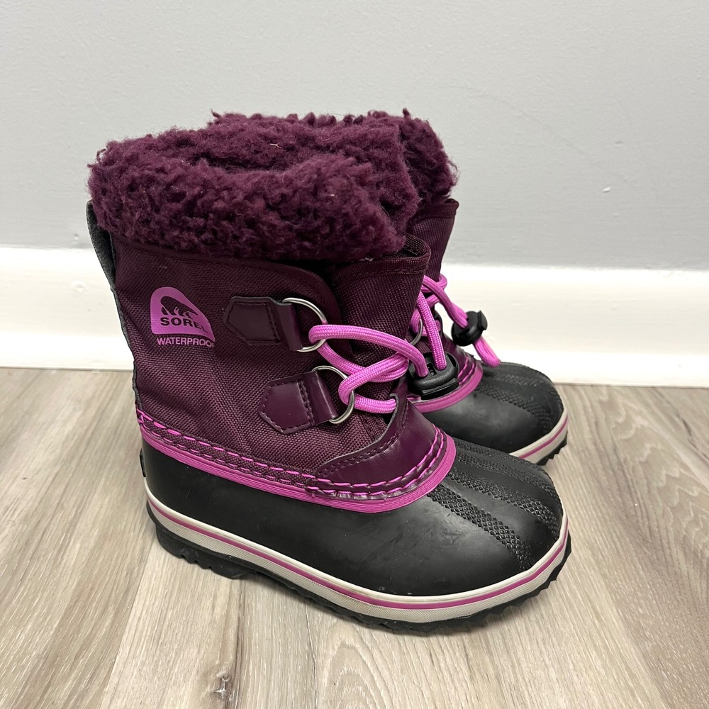 Sorel Snow Boots Girls 10 Yoot Pac Purple/Black Waterproof Faux Fur Trim Winter